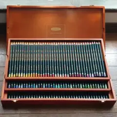 【新品】ダーウェント木箱入水彩色鉛筆120色
　120色❗