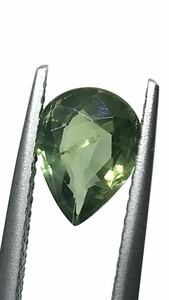 グリーンサファイア1.27ct 新品ルース　Be拡散処理　タンザニア産