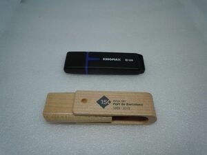 ◆一撃落札 USBメモリ 8GB 2個 USB2.0 KINGMAX / メーカー不明