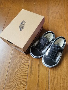 キッズ　VANSスニーカー16センチ