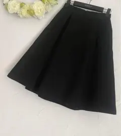 値下げ　56000円　インポート　AINEA スカート　ブラック　黒　フレア