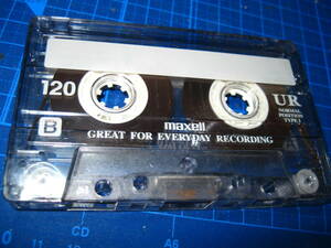 使用済み　中古　 カセットテープ　日立Maxell　UR120　Type1　ノーマル　120分 1本 　爪あり　No.94502　テープ片面文字記載あり