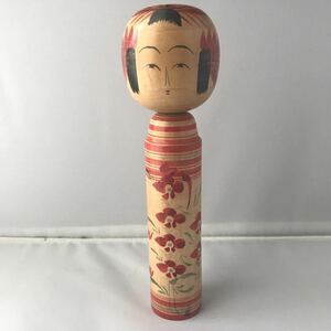 伝統こけし 山形　吉三郎　82歳　こけし　伝統工芸　レトロ　アンティーク　置物　飾り　日本製 コレクション