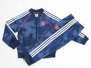 adidas ベビー トラックスーツ セットアップ 3本ライン ブルー カモ 100 3歳 アディダス オリジナルス ジャージ 上下セット キッズ GN4112