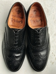 Tricker’s トリッカーズ ビジネスシューズ メンズ ドレスシューズ 革靴 オフィサーシューズ 