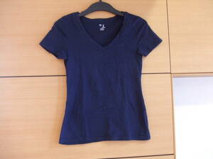 美品　GAP　ギャップ　VネックTシャツ　S　紺　レディース