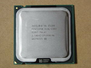 ●Intel Pentium Dual-Core E5200 SLAY7 2.50GHz/2M/800/06 Wolfdale LGA775 2コア (Ci0884)