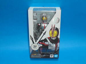 バンダイ S.H.フィギュアーツ 仮面ライダーファイズ-20 Kamen Rider Kicks Ver.-【新品】