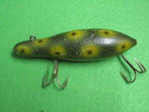 ヘドン　ボトルノーズダドポリー　Heddon Bottlenose Tadpolly フロッグスポットカラー