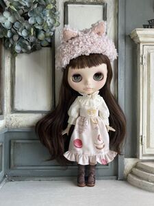 ブライスさんのお洋服　スイーツ柄のスカート+トップス2　* アウトフィット * 洋服 * Blythe * ブライス サイズ * outfit *