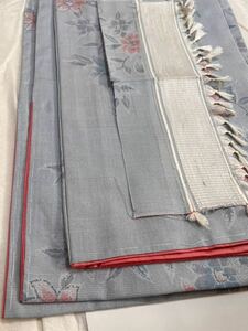 紬 着物 しつけ糸付き 薄水色 華 花 小紋 伝統織物 あまり布 きもの