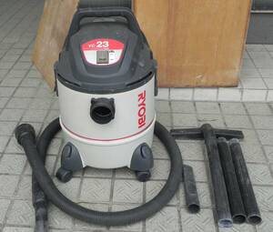 中古　＊ 　RYOBI 　乾湿両用　集じん機　：　VC-23