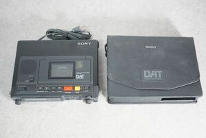 [QS][C4028080] SONY ソニー TCD-D10 TAPE-CORDER DATレコーダー ACP-80 バッテリー/ケース付き 現状品