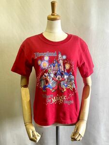 Disneyland Mickey & Friends T - Shirt Size M