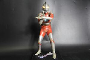 ウルトラマン Cタイプ・電飾完成品 海洋堂