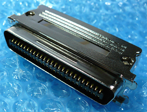 SCSI アンフェノール・フルピッチ50ピン ターミネーター　[A]