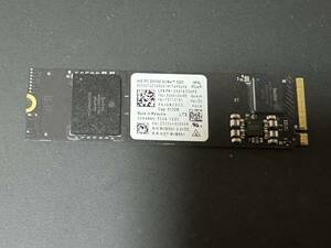 WesternDigital SSD WD PC SN740 SDDQNQD-512G-1201 PCle Gen4 512GB 使用時間9時間