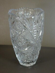 B◇ガラス製 クリスタルガラス 花瓶 花器 花入れ 高さ約21㎝