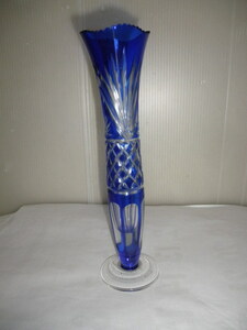 @@ 昭和レトロ　青ガラス　切子ガラス　クリスタル　カットガラス　一輪挿し　インテリア　雑貨　ガラス工芸　花瓶　ガラス　コレクション