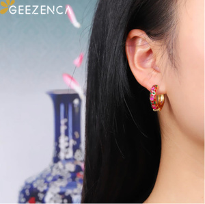 Geezenca-女性のためのコランダムな形のイヤリング,金と銀のメッキされた韓国のジュエリー