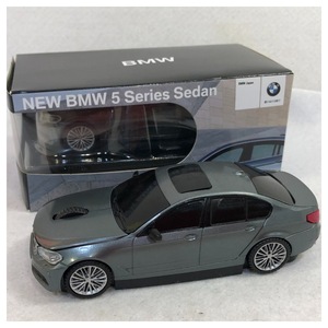 【新品】BMW 新型5シリーズ セダングレー NEW BMW 5 Series Sedan　ディーラー 非売品 ミニカー型 ワイヤレスマウス