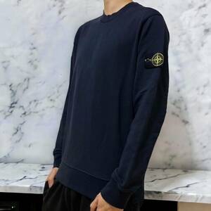 STONE ISLAND 新作未使用 ストーンアイランド ロゴスエットシャツ　Mサイズ　ネイビー