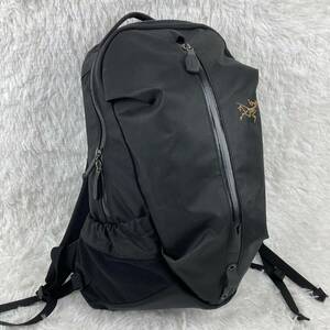 【極美品】ARCTERYX アークテリクス ARRO16 アロー 16 バックパック リュック ブラック ブラック 黒 通勤通学 メンズ 16L アウトドア