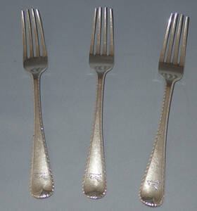 1827年英国ロンドン純銀製デザートフォーク　3本セット