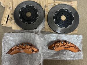 [美品][綺麗]R35 GTR 純正フロントブレーキキャリパー ブレーキローター brembo ブレンボ R32 R33 R34 R35 bnr32 bcnr33 bnr34 6POD 