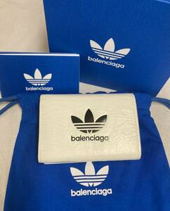 １円スタート！【BALENCIAGA×ADIDAS】バレンシアガ×アディダス『ロゴ ミニ ウォレット』721893 メンズ レディース 三つ折り短財布