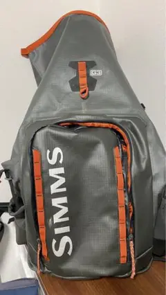 Simms リュック