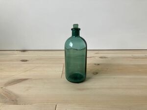 ガラス瓶　古道具/アンティーク/雑貨/インテリア/オブジェ/昭和レトロ/一輪挿し /気泡