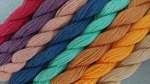 細めの刺し子糸 20/3 綿100%(カード糸) 8色セット エンジ、オレンジなど 手芸糸 B 