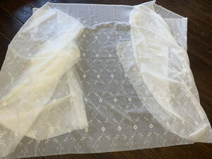 川島織物セルコン：トルコ刺繍：小花刺繍レースカーテン生地はぎれ：クラシカル：定価24,500円の品