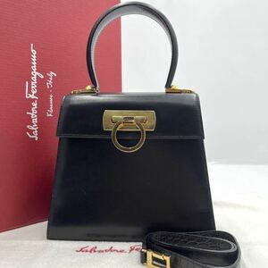 1円/極美品● Salvatore Ferragamo フェラガモ 2way ハンドバッグ ショルダーバッグ ガンチーニ 金具 黒 ブラック レザー 近代モデル