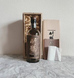 ニツカウイスキー竹鶴35年空き瓶 空箱