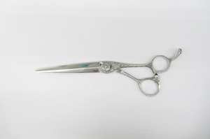 Cランク【ナルトシザー naruto scissors】 ダックボードZ唐草 シザー ハサミ鋏 はさみ 美容師・理容師 6.4インチ 右利き :H-3656