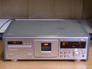 TEAC カセットデッキ V-8000S ティアック