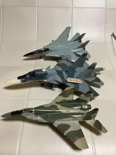 トミカアメリカ海軍 F-14A トムキャット  スホーイ Su-27 フランカー