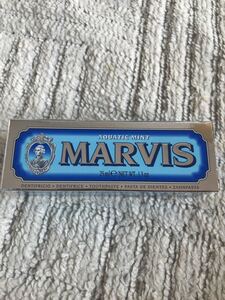 送料込　新品　マービス MARVIS イタリア 歯磨き粉 25ml