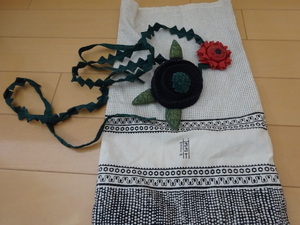 イッセイミヤケ HaaT ハート プリーツ ISSEY MIYAKE アクセサリー ネックレス インド刺繍 装飾品 アクセサリー