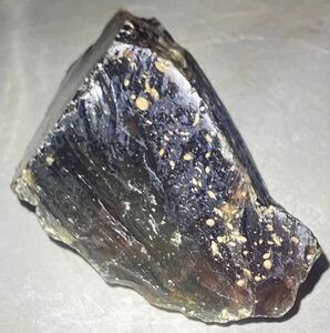 インドネシア　スマトラ島産天然グリーンアンバー原石22.65g綺麗^ ^