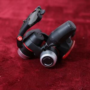 【7471】 Manfrotto マンフロット MHXPRO-3W 雲台
