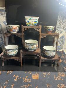 既決　実木　棚　茶器立て　工芸品　紫砂　急須　ボーグ架　置物　木彫り　展示ラックアンティーク 店舗什器 丸形唐木 棚　九谷焼茶碗付き