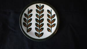 人気の欧州ビンテージ民芸　ベルギー　Bochの皿　ランブイエ　割れ、カゲなし　1960年代　牧歌的デザイン　実用最適