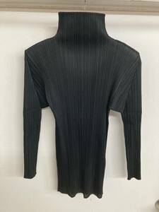 ☆ISSEY MIYAKE PLEATS PLEASE イッセイミヤケ プリーツプリーズ トップス カットソー ハイネック ブラック サイズ3表記