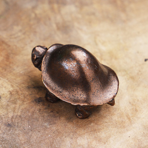 大人気 特価 亀 純銅製 長寿 茶器 置物 細密彫刻