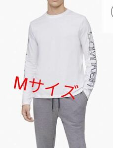 レア海外限定新品カルバンクライン お洒落なロゴ　ホワイトMサイズ　ロンT 長袖Tシャツ