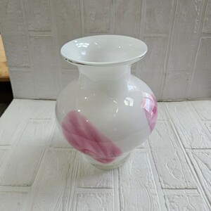 【美品】花瓶　ガラス花瓶　花器　花入れ　フラワーベース　飾り　コレクション　インテリア