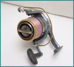 ★Daiwa/ダイワ スピニングリール FINESURF/ファインサーフ 30 3号用 ギア比4.1:1/自重580g/ライン付き/投げ釣り/釣具&1932000216